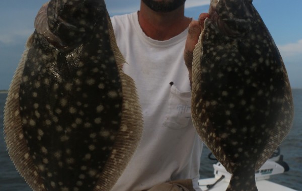 A pair of solid Flatties